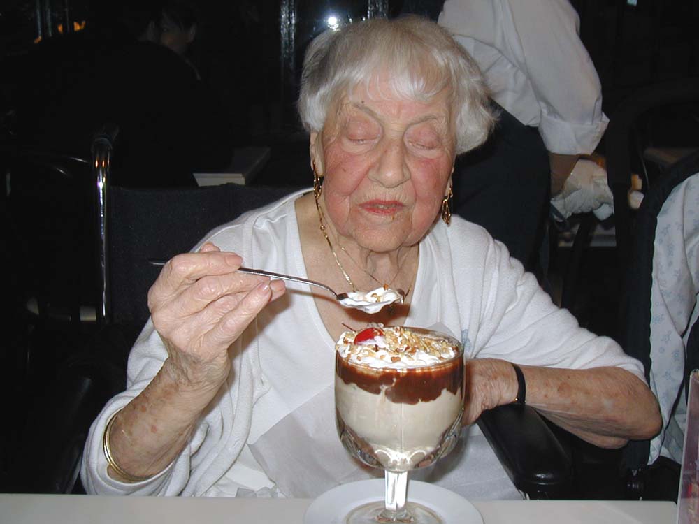 06_grandma_hot_fudge